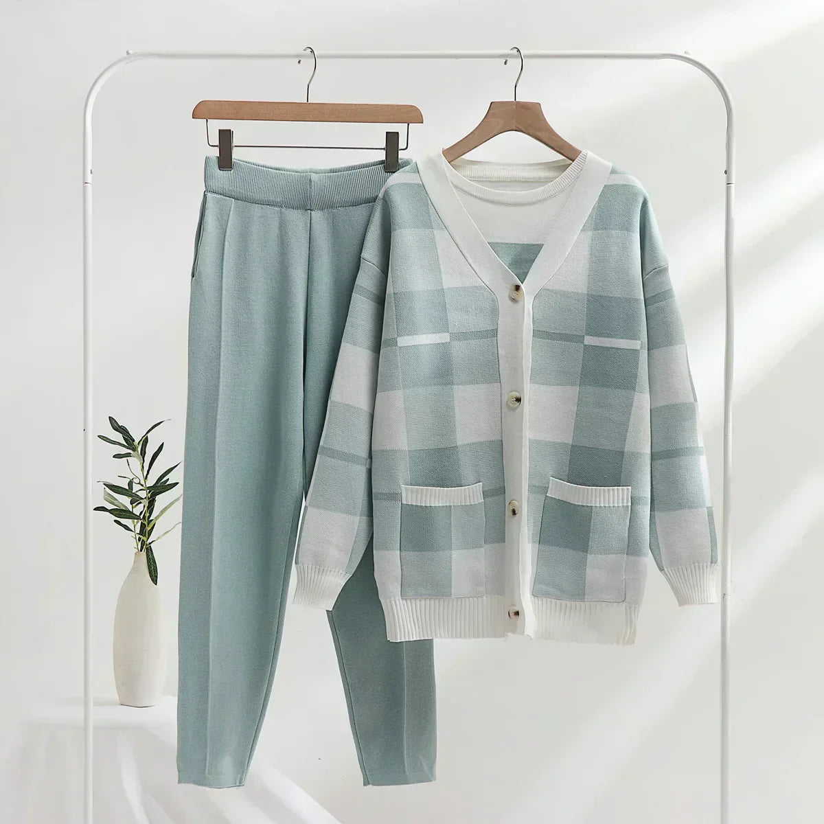 Sunday Soft-Knit 3-Piece Set